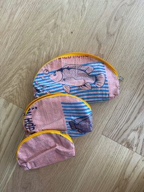 Pouch 3-pack made from recycled materials